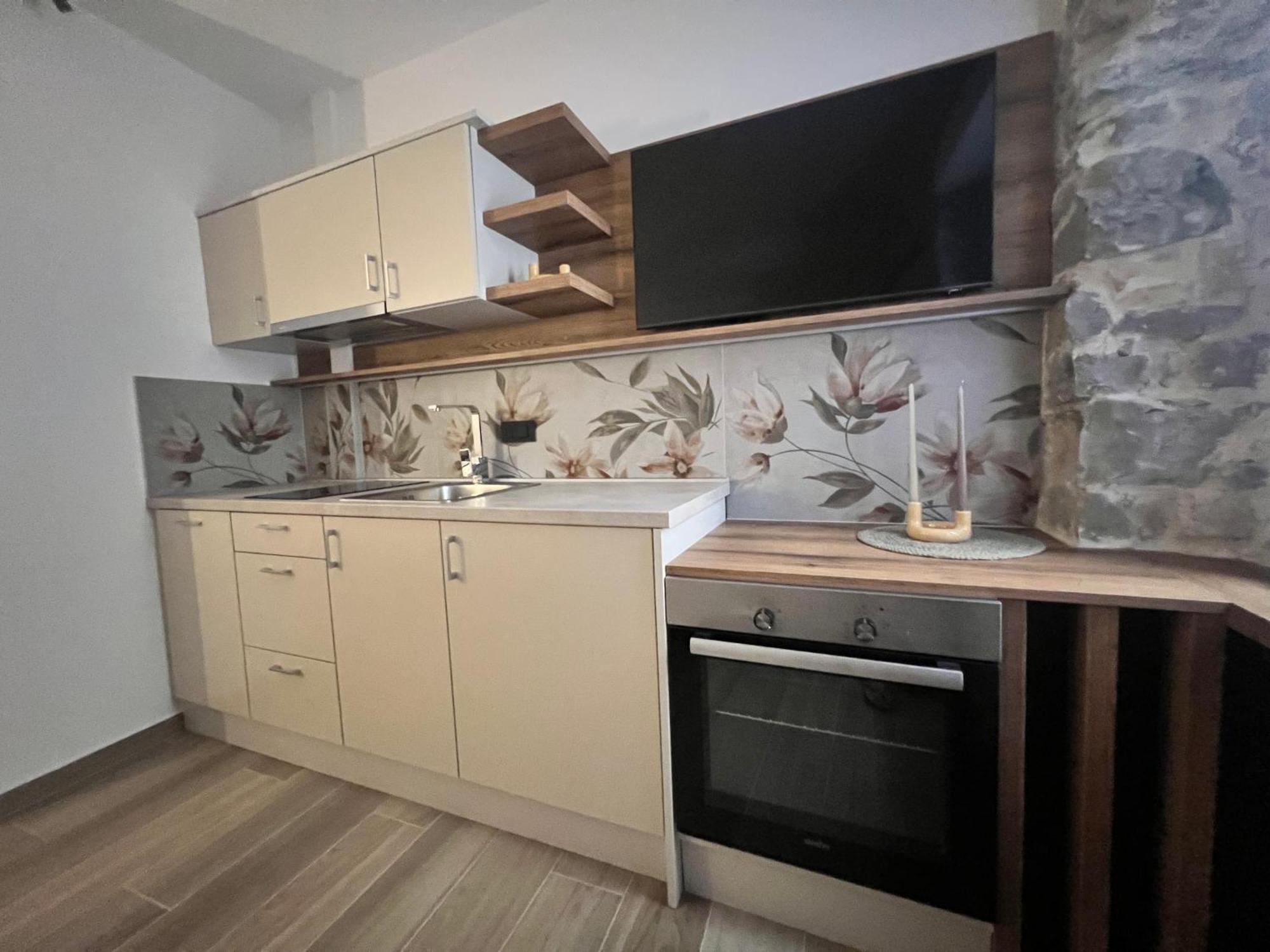 Piraneo Apartments Екстериор снимка